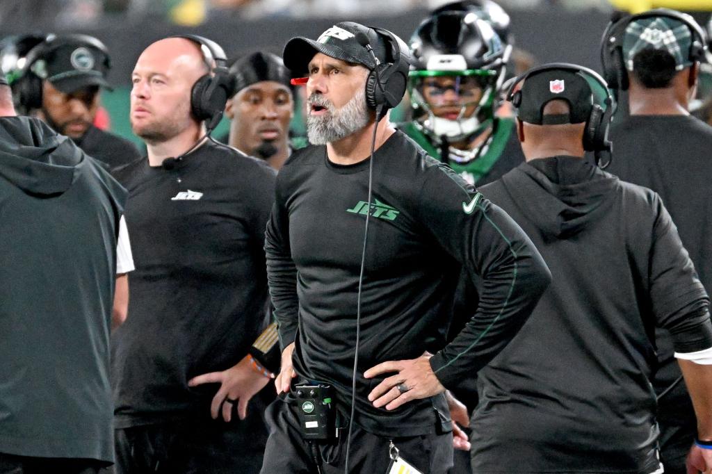 Jets 9주차 성적표: Jeff Ulbrich에게 학점 부여