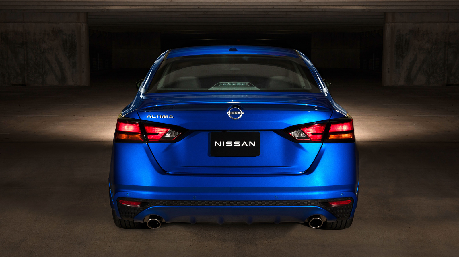 닛산이 사업을 중단하고 있습니까? 우리가 알고 있는 것은 다음과 같습니다