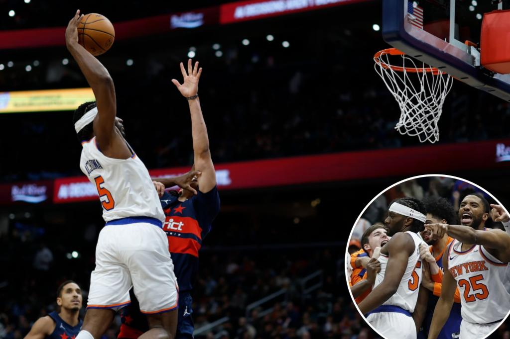 소중한 아치우와(Precious Achiuwa)의 빅타임 덩크슛으로 닉스가 축하를 받았습니다.