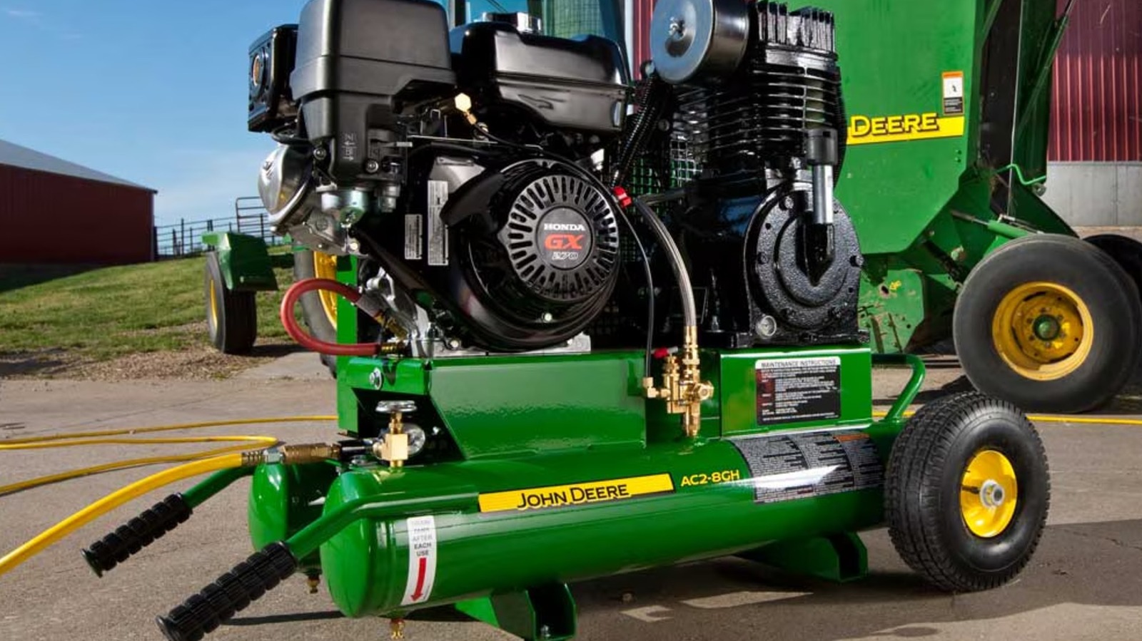 트랙터가 아닌 유용한 John Deere 제품 5가지