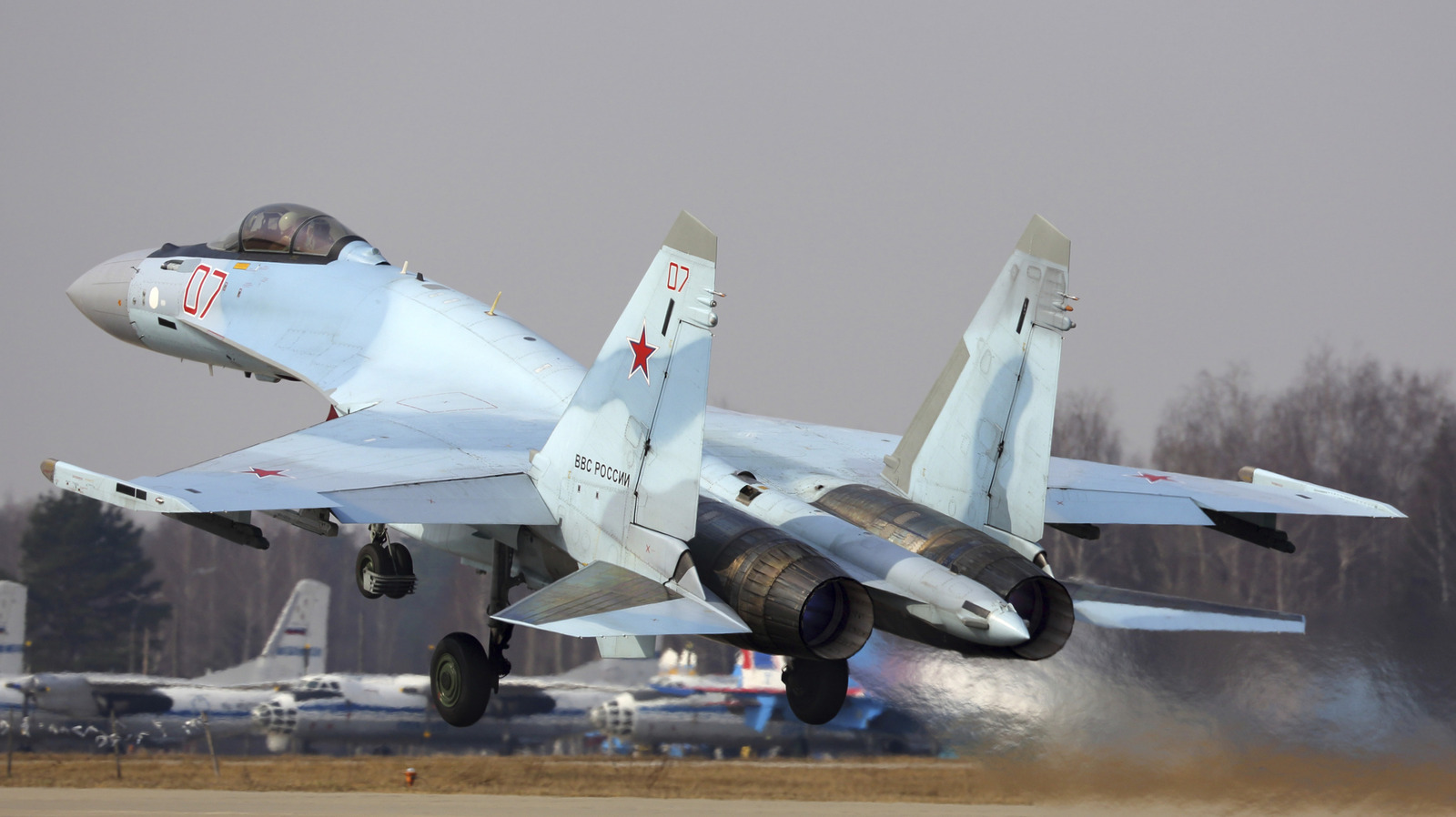 러시아 SU-35 전투기 제트가이란의 군대에 큰 도움이되는 이유
