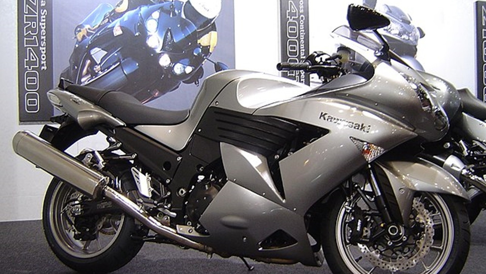 2025 Kawasaki Zzr 1500은 실제입니까?