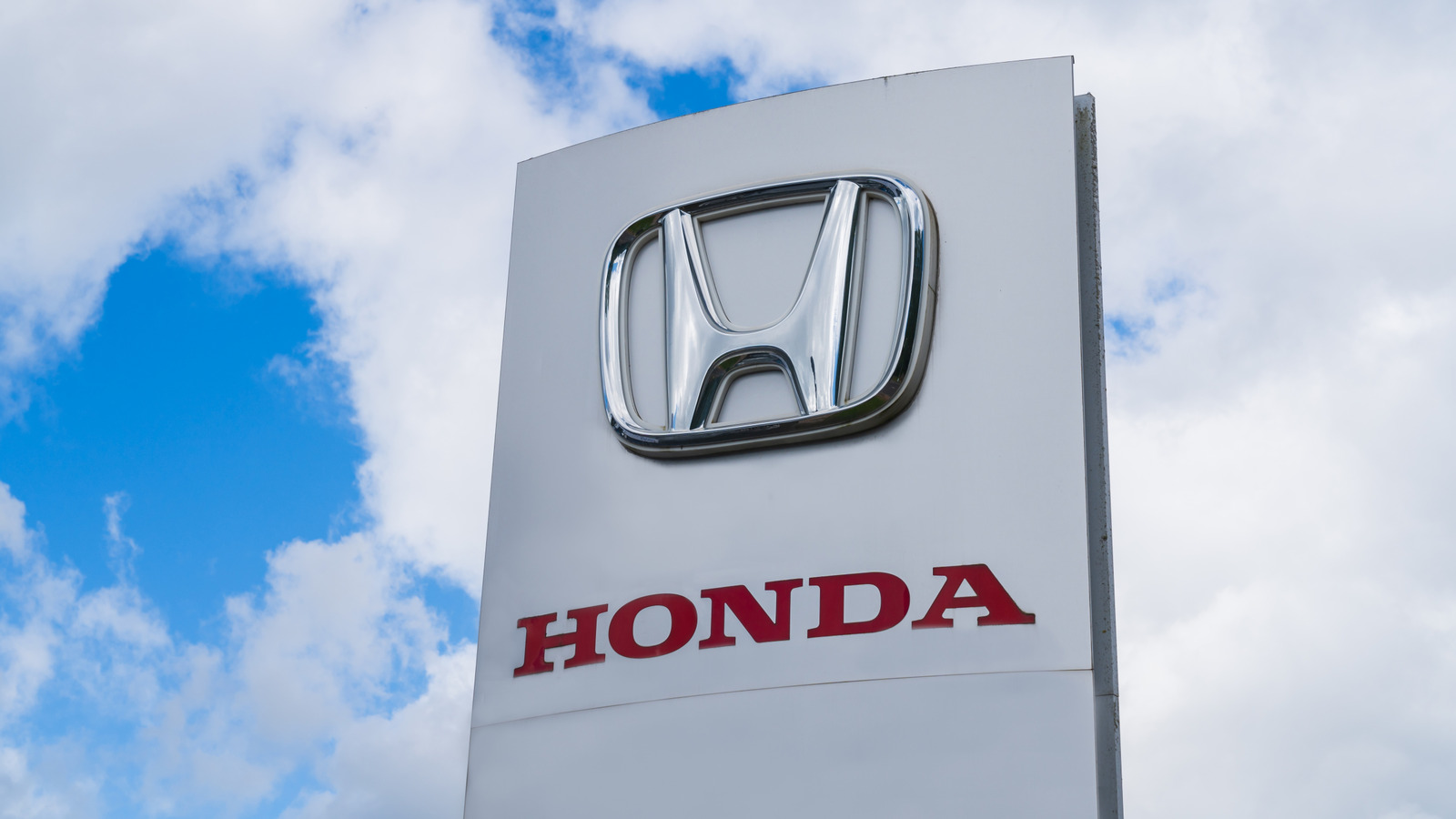 후드 아래 J35 Honda 엔진이있는 예상치 못한 미국 자동차