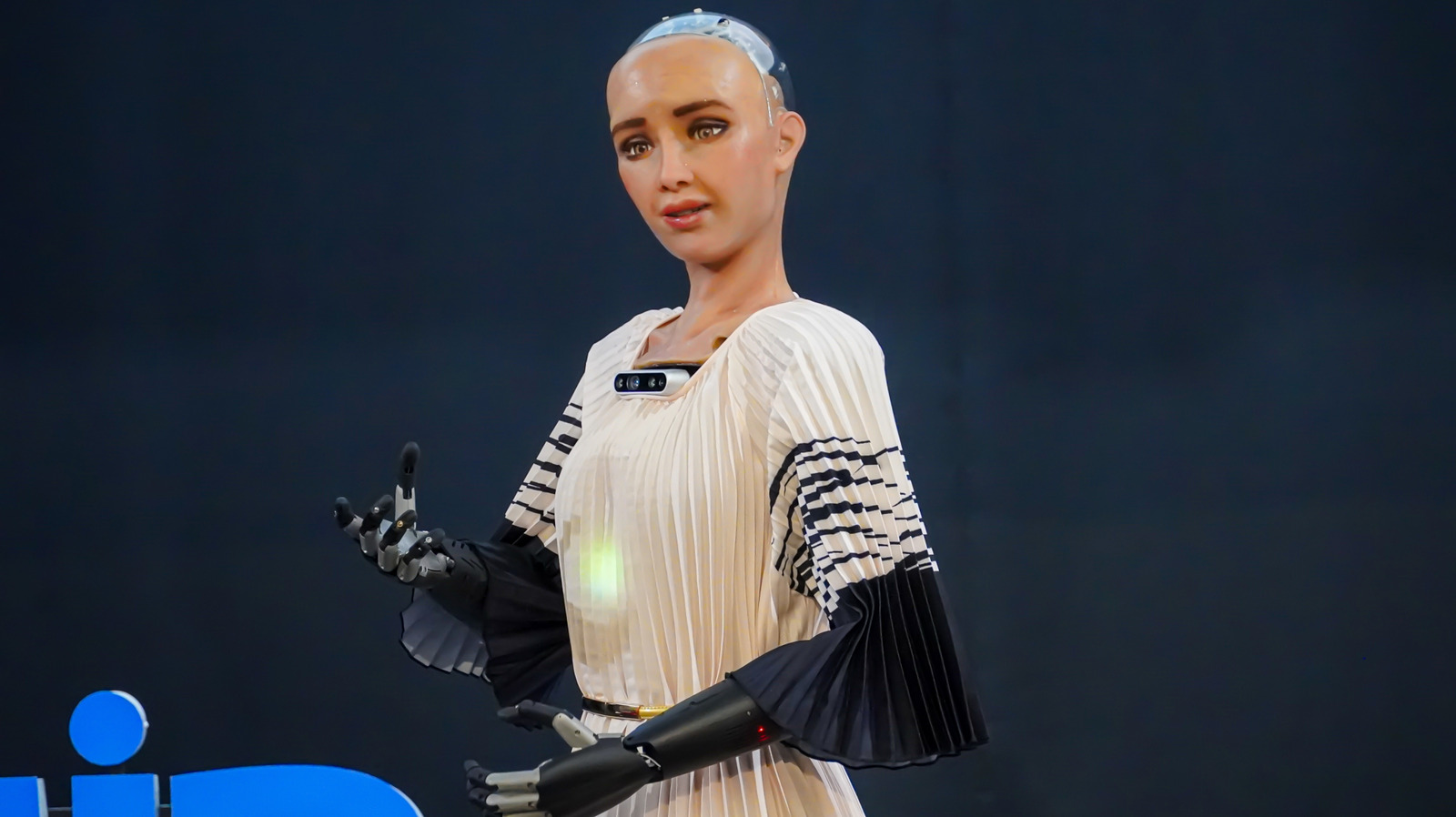 Facebook 이후, 집에서 메타 구동 인 Humanoid 로봇을 신뢰 하시겠습니까?