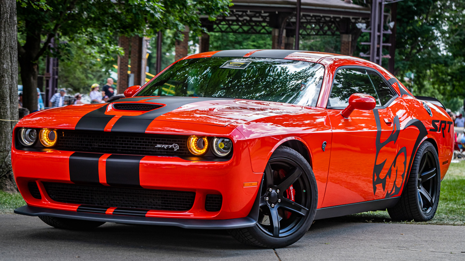 Dodge Hellcat의 무게는 얼마입니까? 당신이 생각하는 것보다 무겁습니다