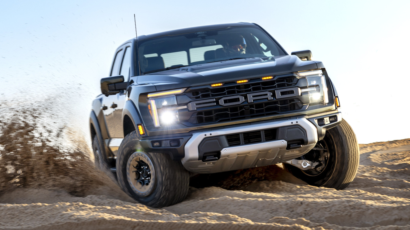 F-150 하이브리드 모델 :이 트럭에서 갤런 당 몇 마일을 기대해야합니까?