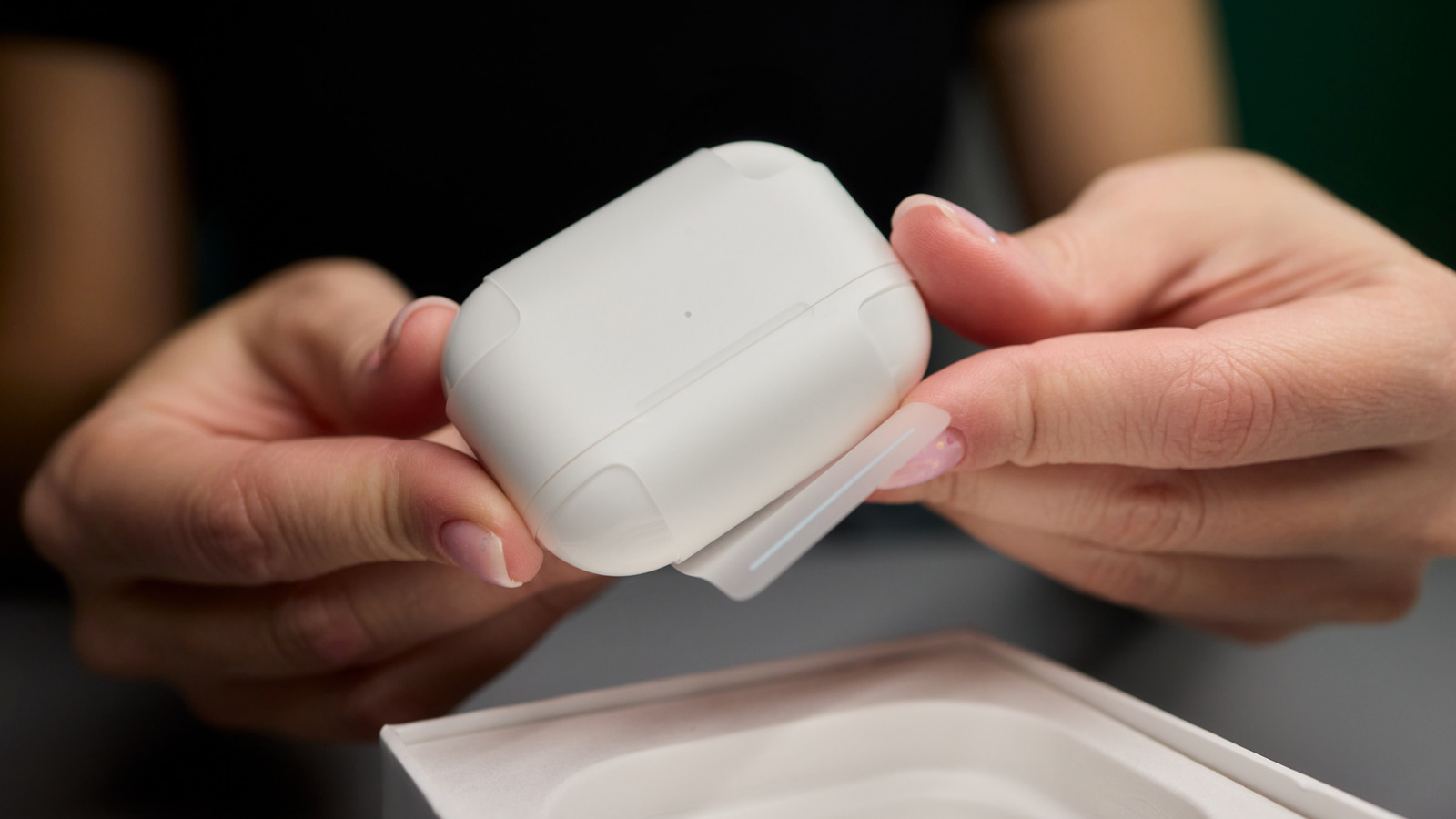 예, AirPods 충전 케이스를 스스로 구입할 수 있습니다. 비용이 얼마인지 확인하는 방법은 다음과 같습니다.