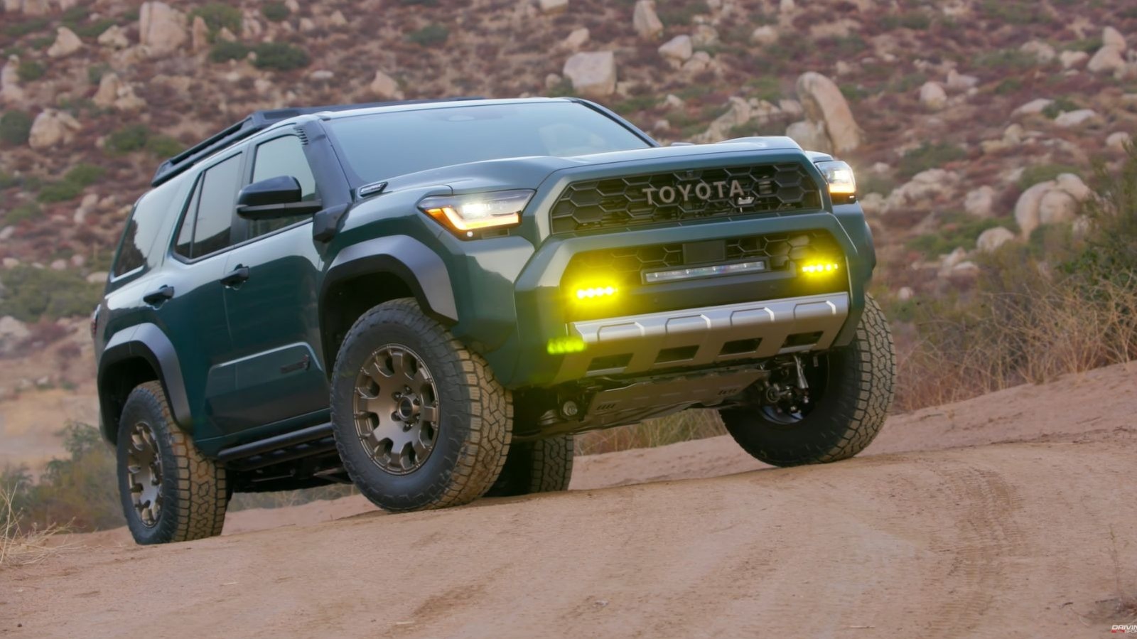 Toyota 4runner TRD Pro와 Trailhunter의 차이점은 무엇입니까?