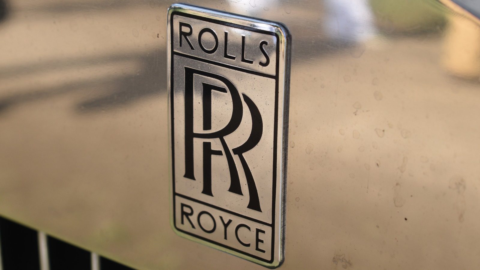 Rolls-Royce는 군용 잠수함을 만들까요?