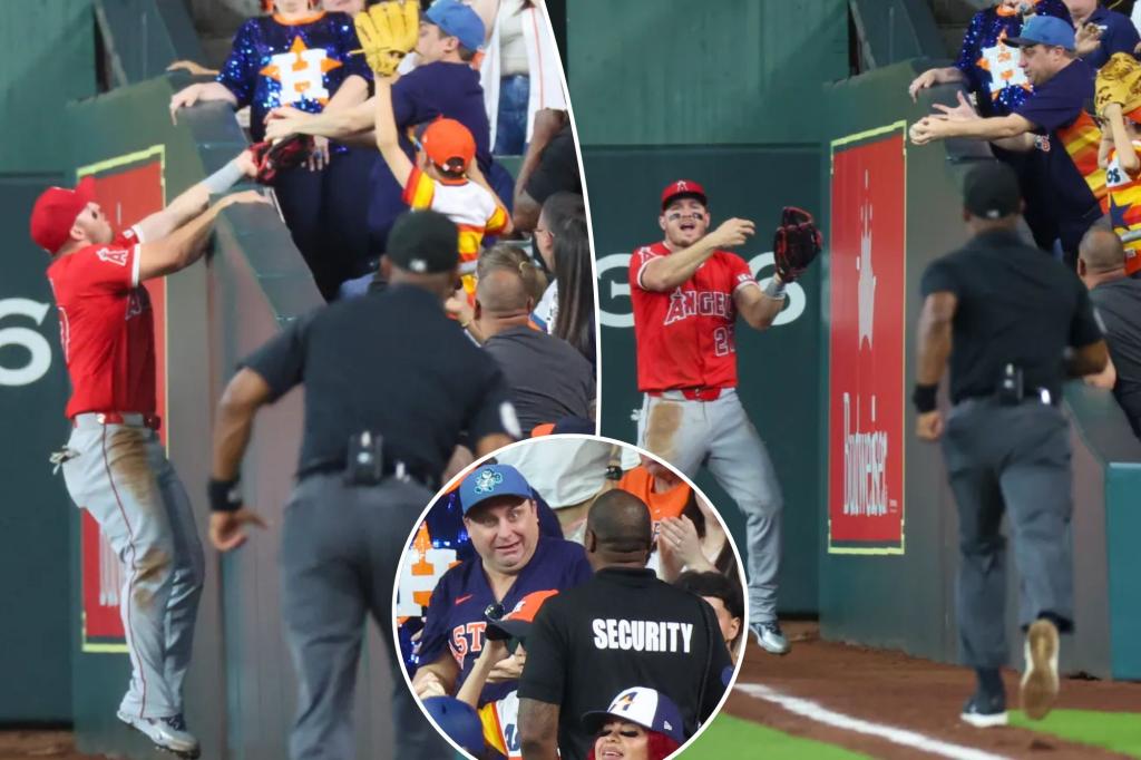 Mike Trout은 Astros 팬에 의해 공을 찢어 버렸습니다.