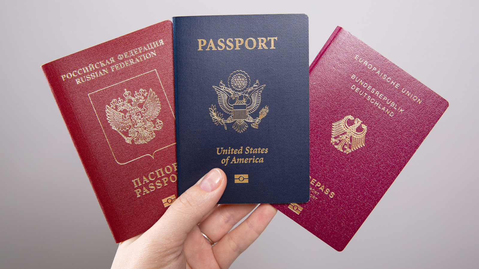 e-passport 란 무엇입니까? (그리고 당신이 가지고 있는지 아는 방법)