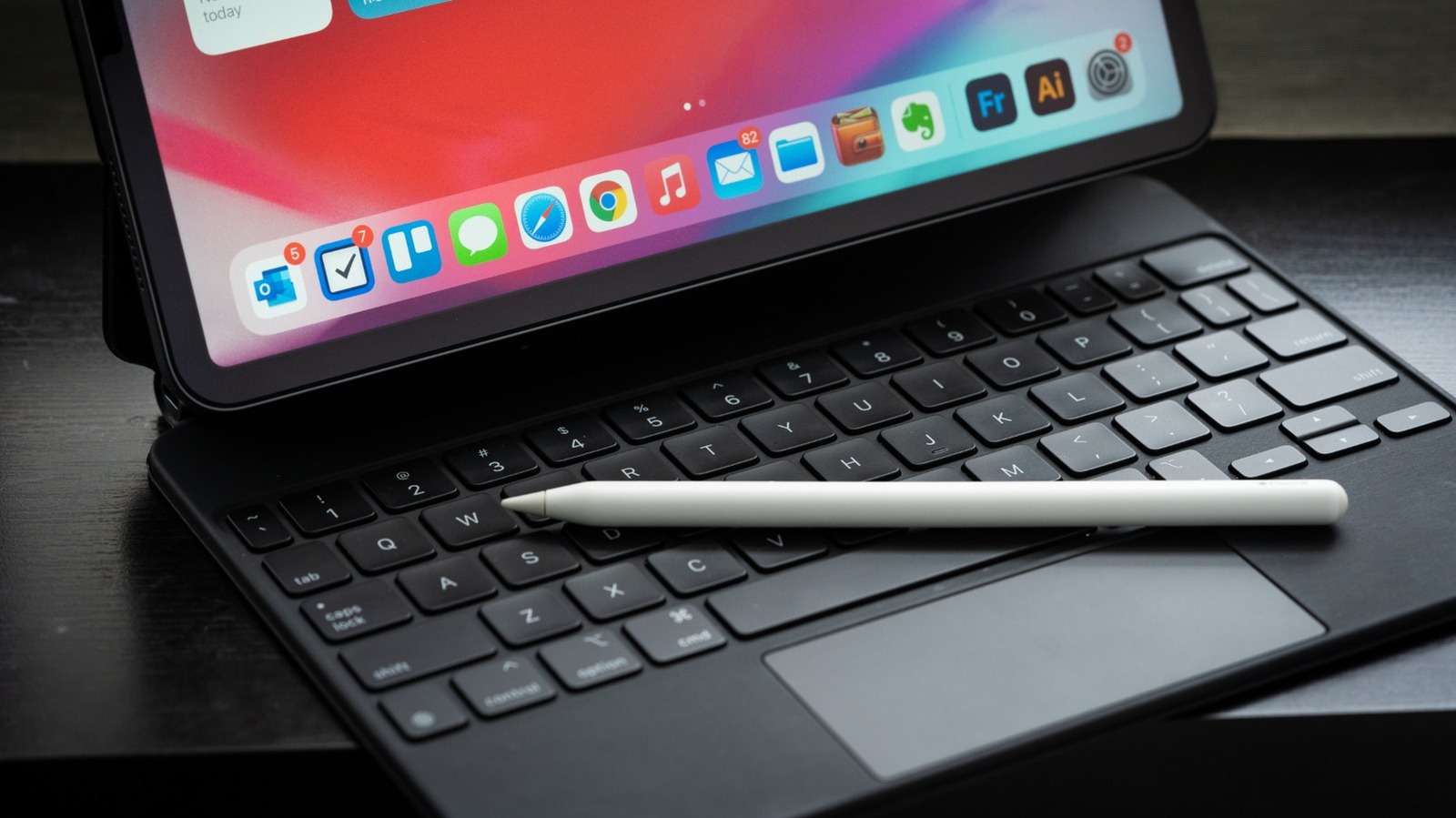 애플 연필 (2 세대) 대 Apple Pencil USB-C : 차이점은 무엇입니까?