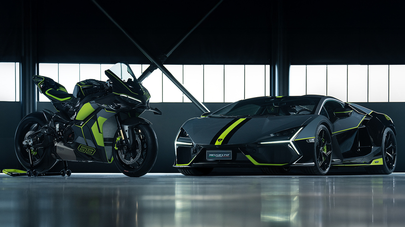 Ducati Panigale V4 Lamborghini는 얼마나 많은 HP를 가지고 있으며 비용은 얼마입니까?