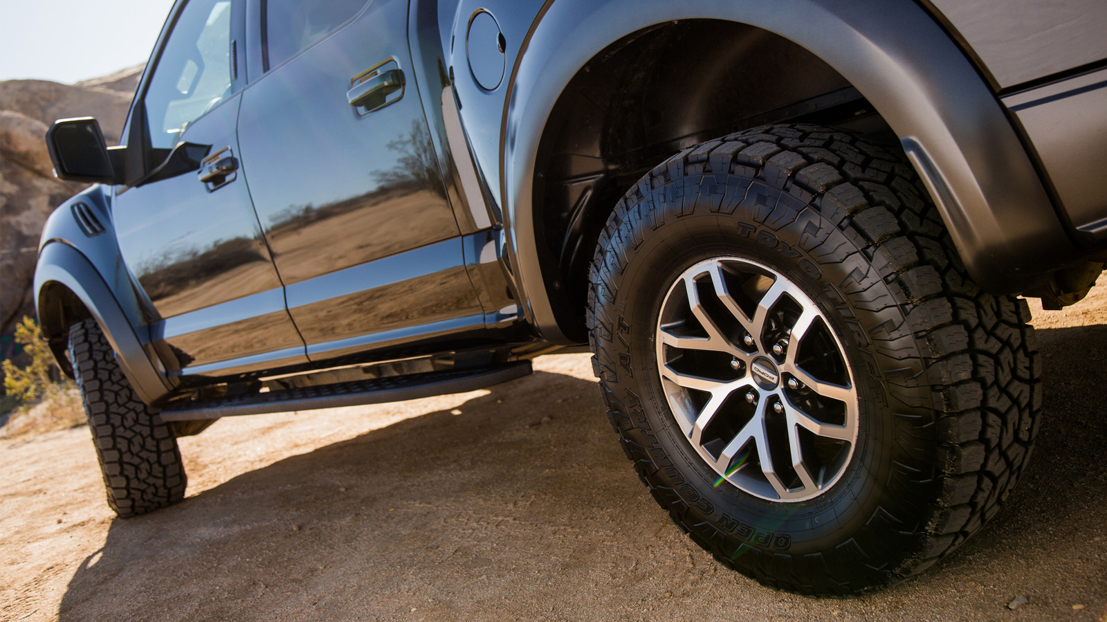 Toyo Open Country A/T III가 좋은 타이어입니까? 리뷰가 말하는 내용은 다음과 같습니다