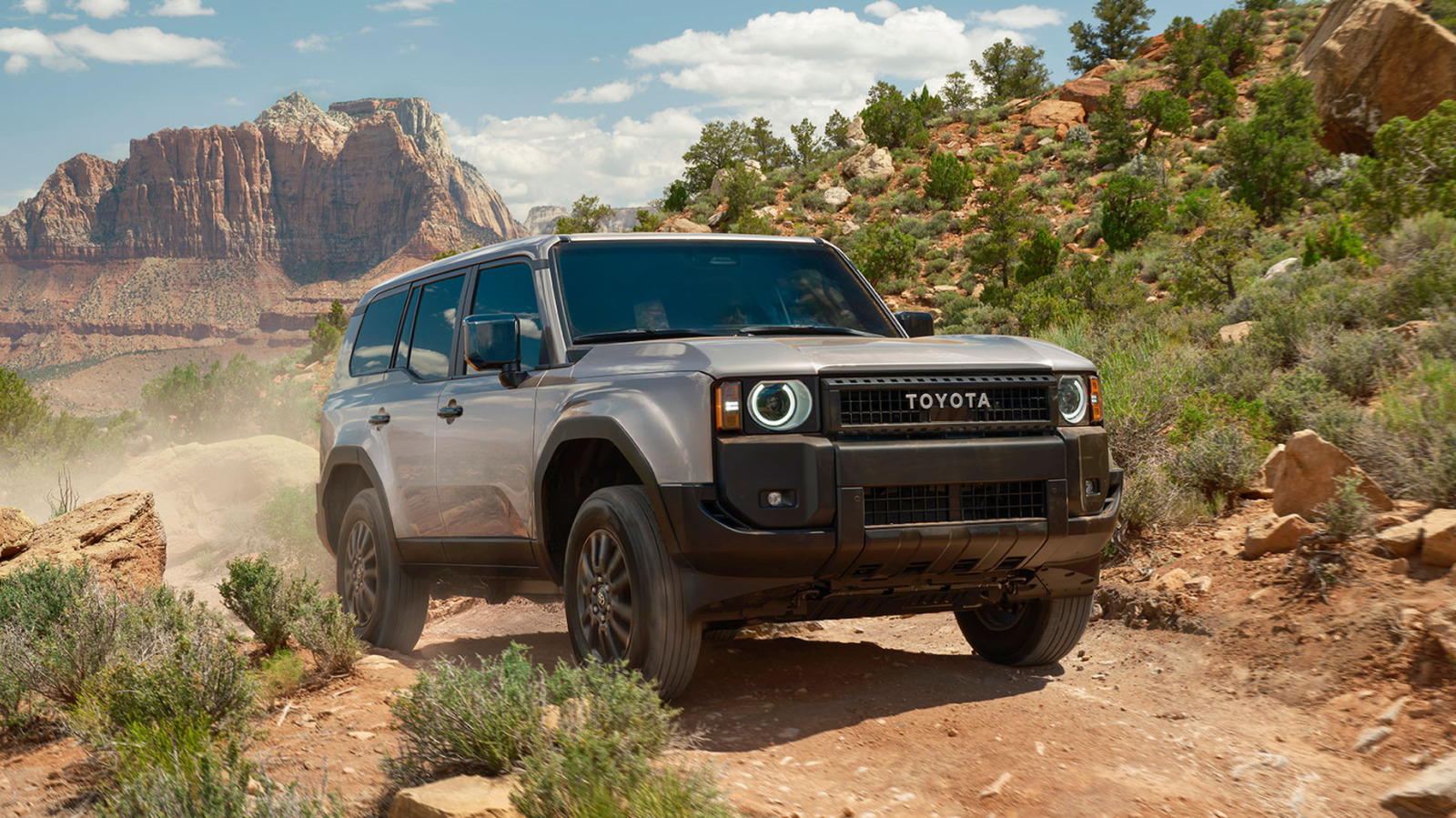 Toyota Land Cruiser 1958 : 표준 트림 모델과 어떻게 비교됩니까?