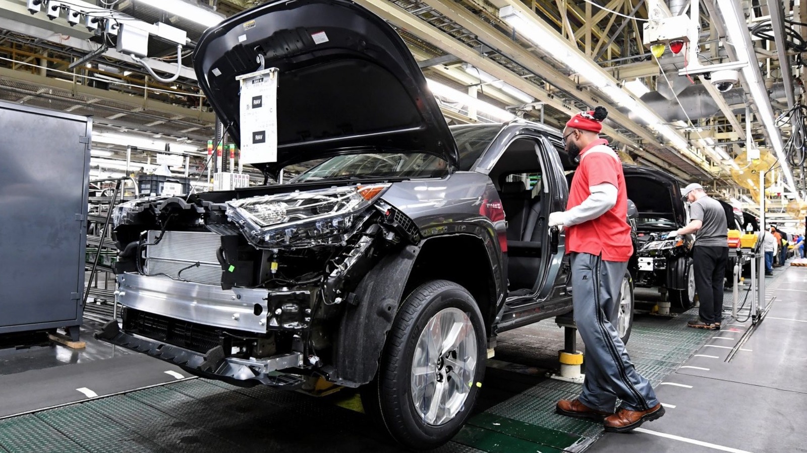 세계에서 가장 큰 도요타 공장은 어디에 있으며 얼마나 큰가요?