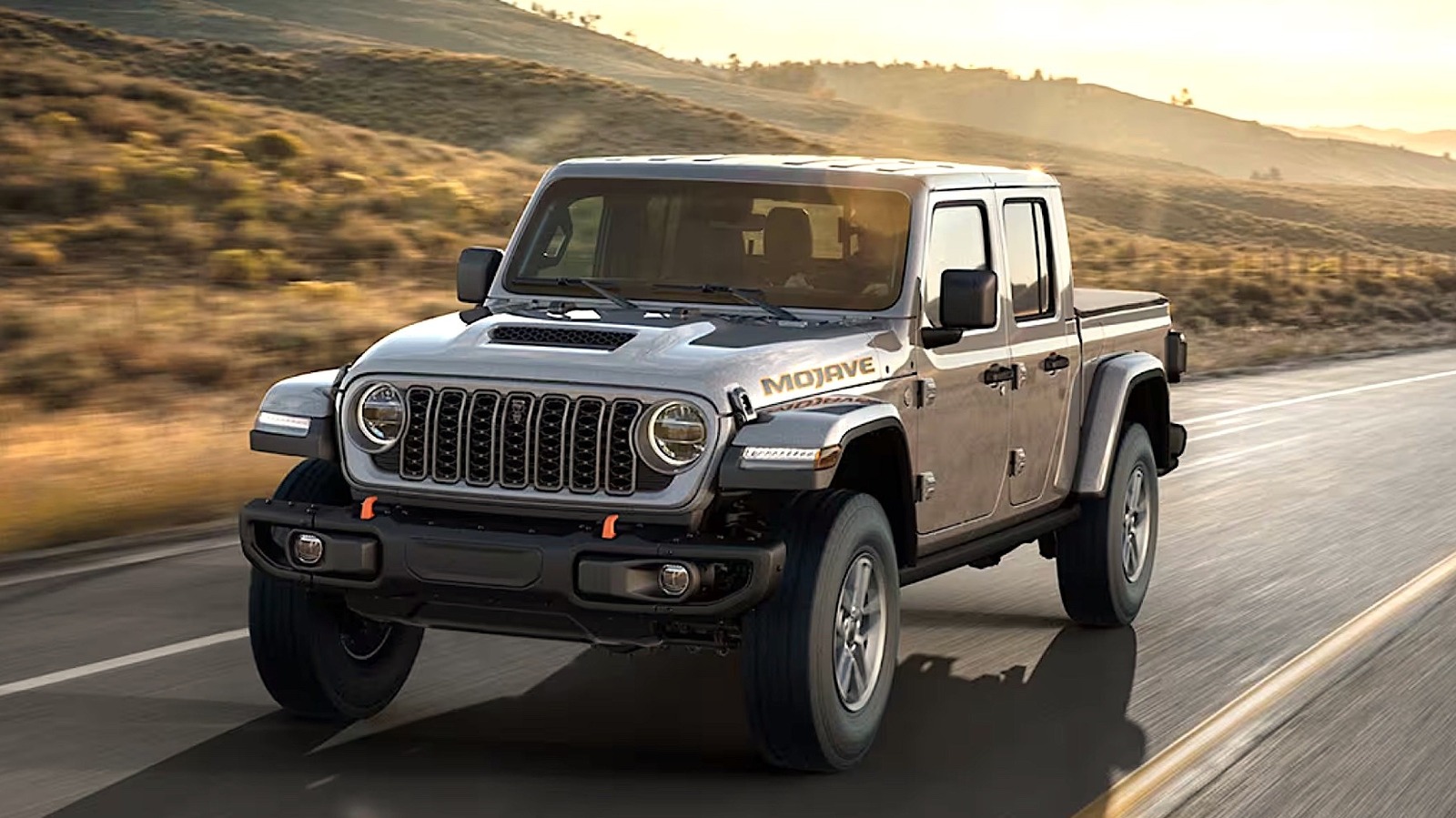 일부 지프에는 두 개의 배터리가있는 이유는 무엇입니까?