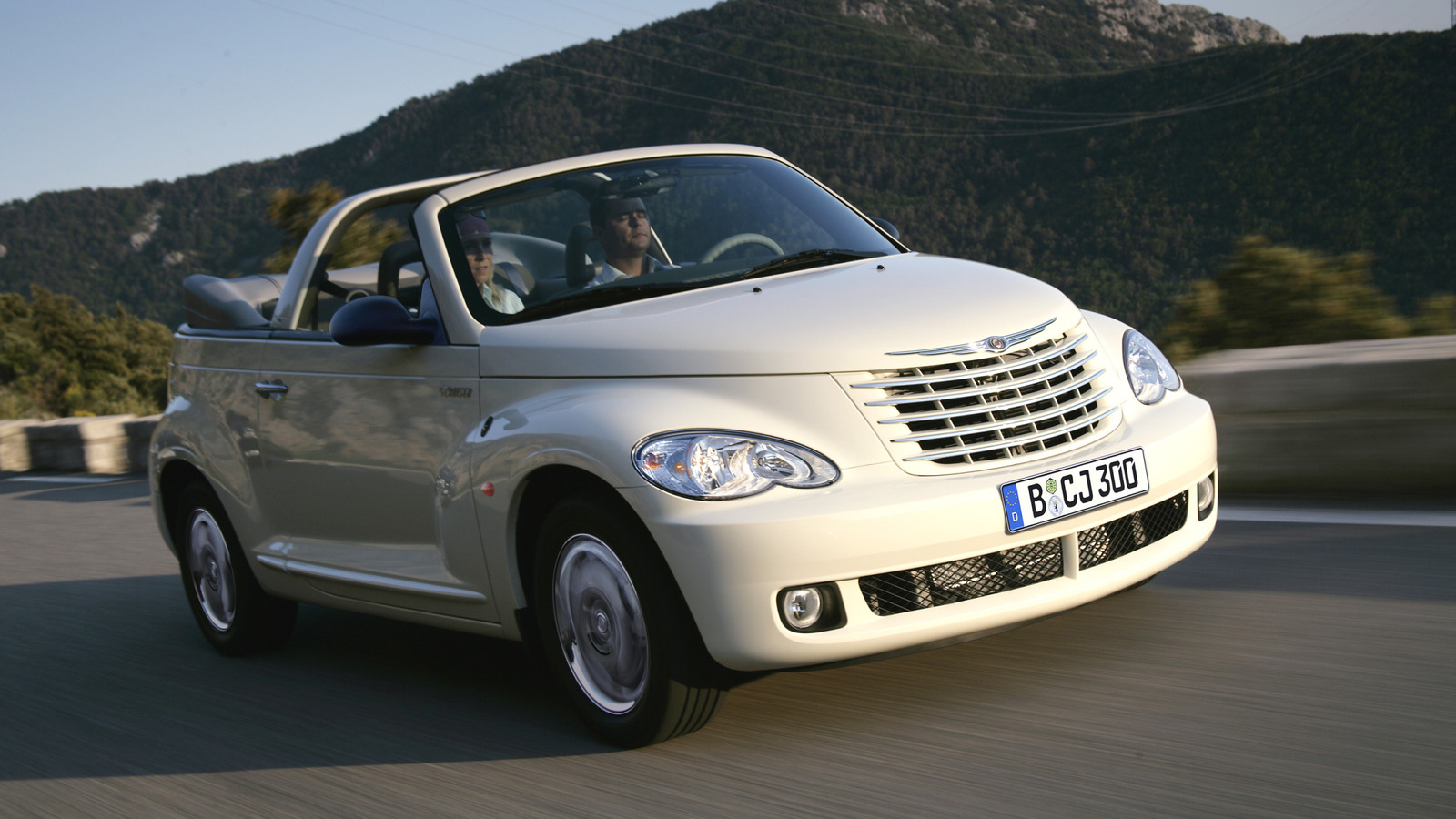 크라이슬러 PT 크루저에서 PT는 무엇을 의미합니까?