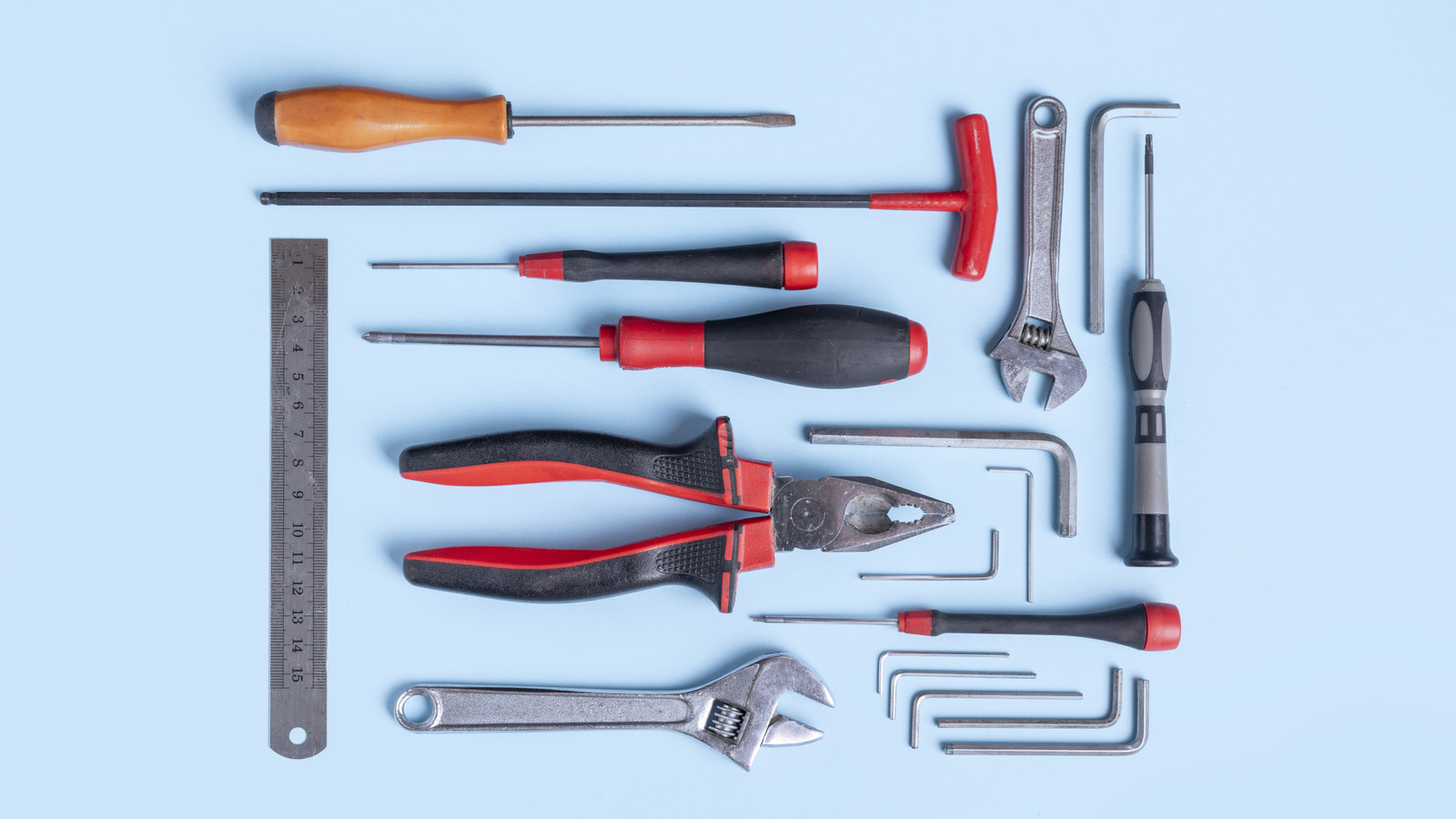 식별 및 도난 예방을위한 도구를 표시하는 8 가지 창의적인 방법