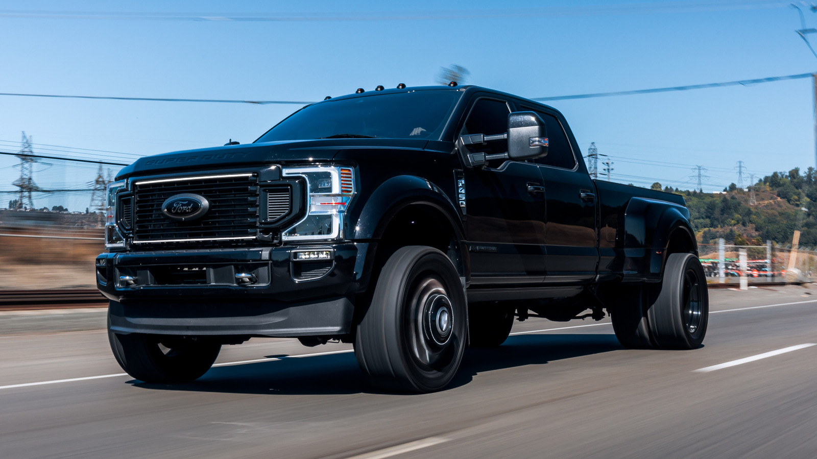 정부 정책이 오늘날 미국 픽업 트럭을 그렇게 크게 만든 방법