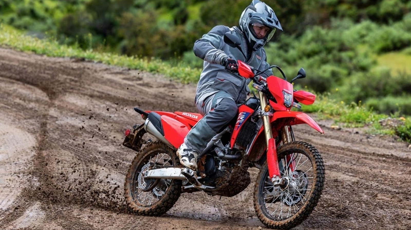 Honda Dirt Bikes : 어떤 모델이 가장 빠르며 비용은 얼마입니까?