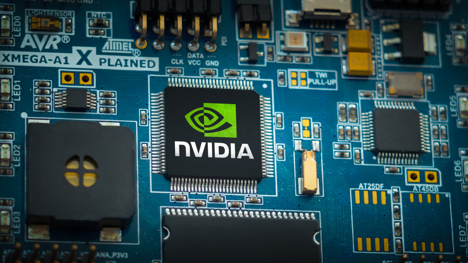 CUDA CORES 및 TENSOR CORES : 그들은 무엇이며 게임을 위해 필요합니까?