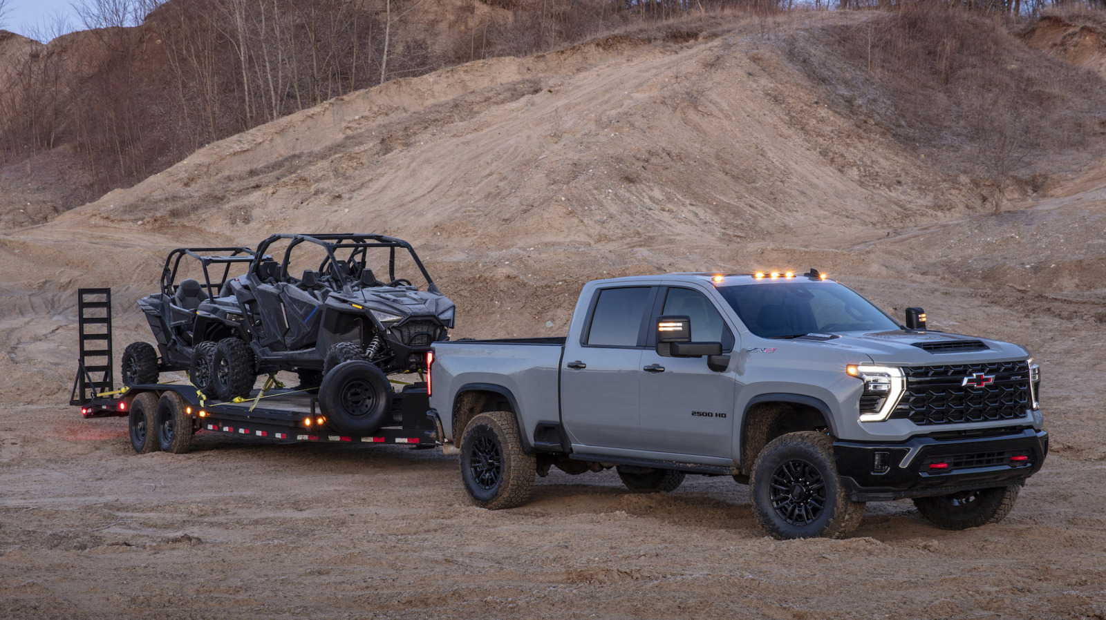 견인 용량 대 최대 혀 무게 :이 차이를 아는 이유는 안전에 중요합니다.