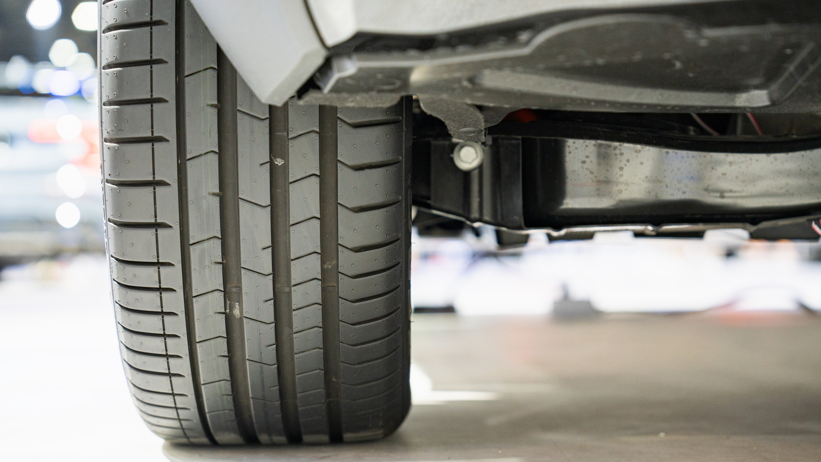 누가 프린스 타이어를 만들고 어디에 지어 졌습니까?