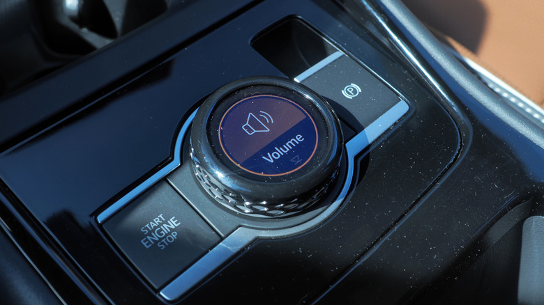 2025 VW Tiguan 볼륨 노브