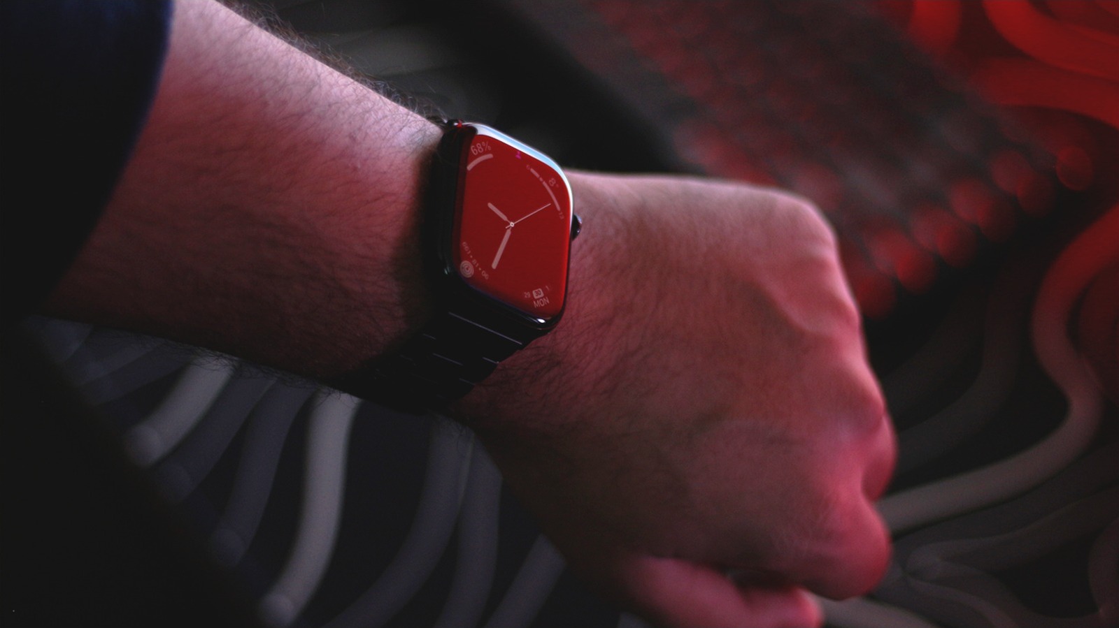 가격 외에 저렴하고 비싼 스마트 워치 사이에 차이가 있습니까?