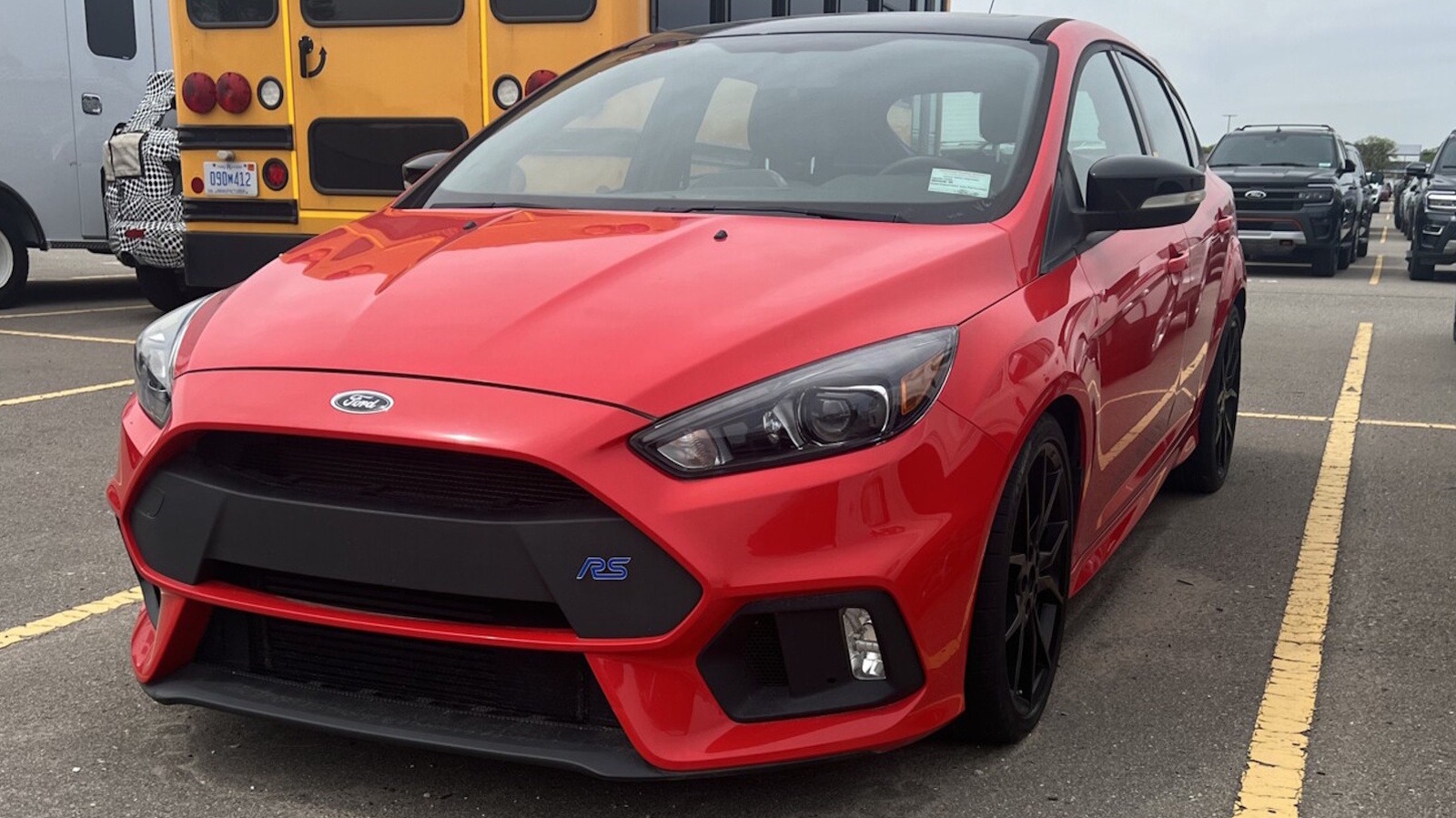 포드가 초점을 중단 한 이유는 무엇입니까?