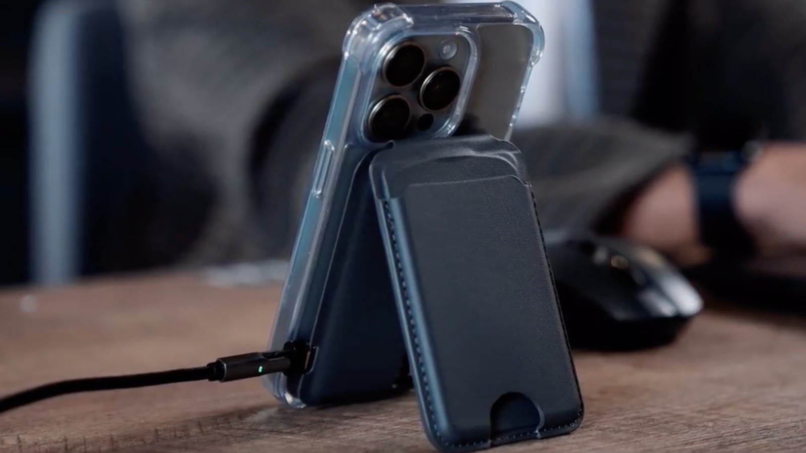 이 스마트 iPhone 액세서리는 당신이 필요로하는 것을 결코 알지 못했을 것입니다.