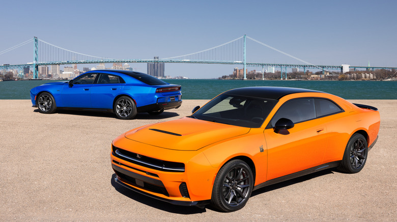 2026 Dodge Charger 세단 및 쿠페