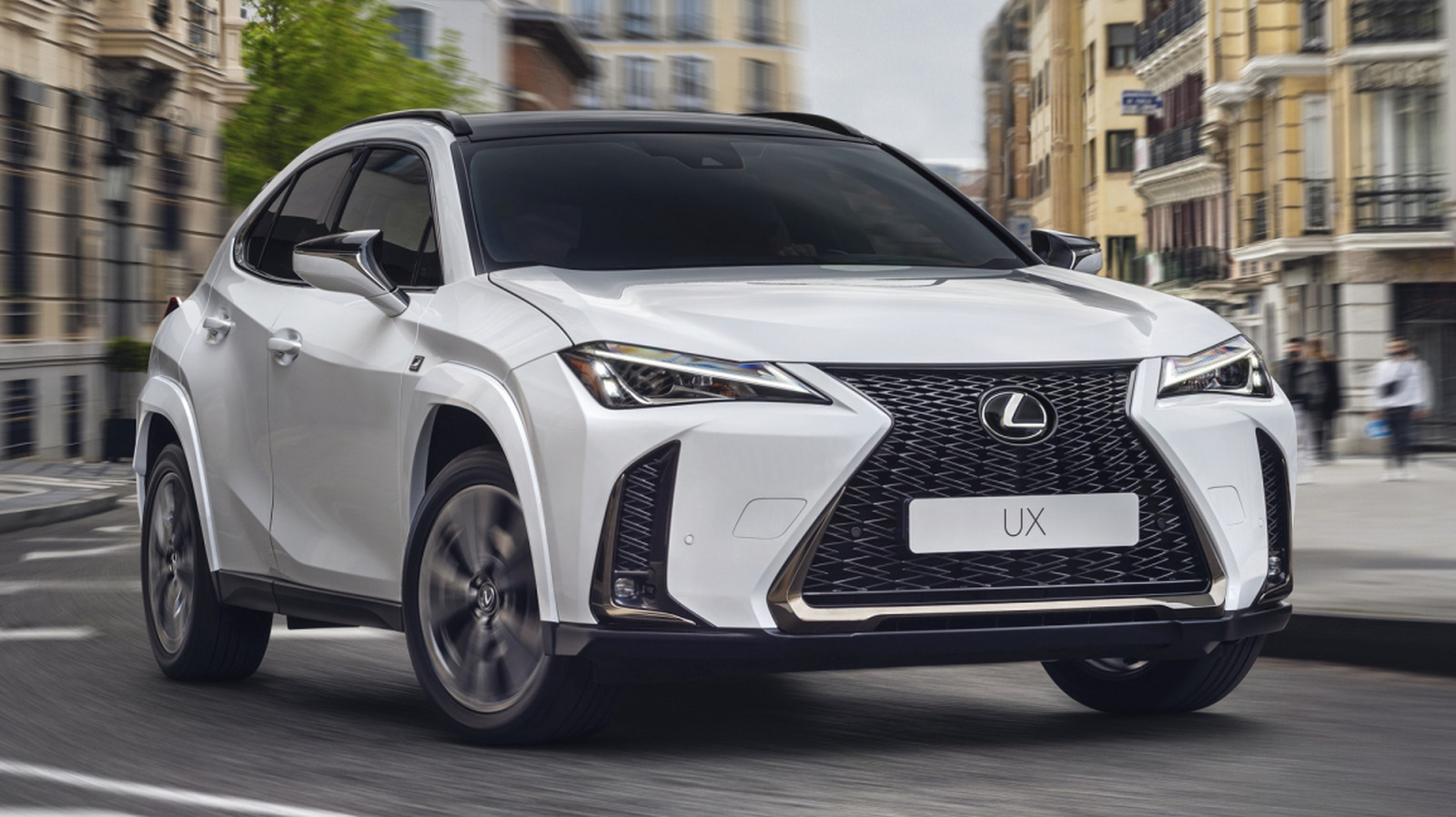 5 Lexus UX에 대한 5 개의 더 큰 대안