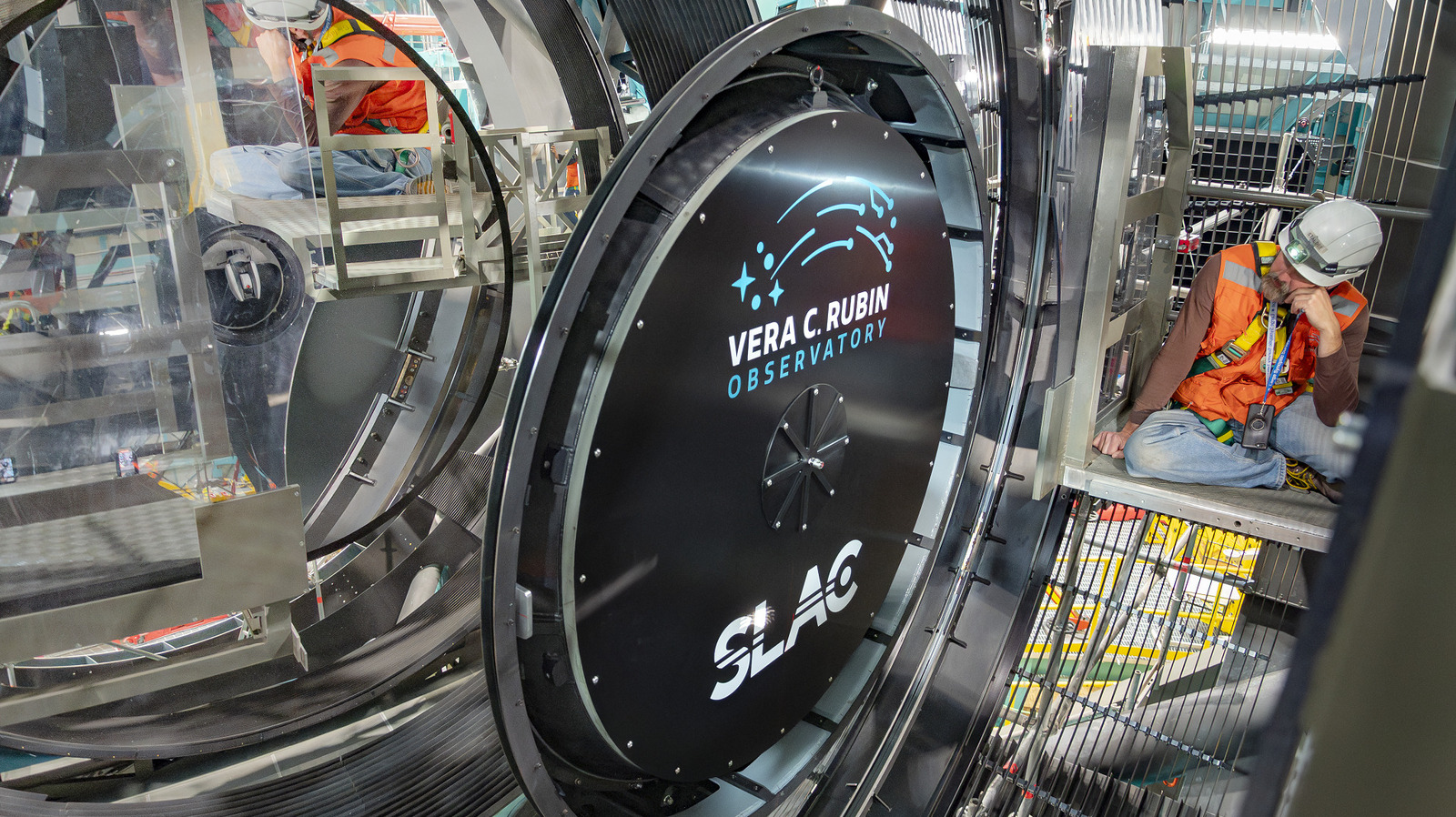 세계에서 가장 큰 망원경 : 카메라는 몇 메가 픽셀을 가지고 있습니까?