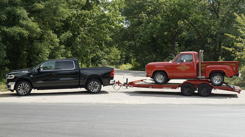 2026 RAM 1500 HEMI V8 ETORQUE 견인 데모