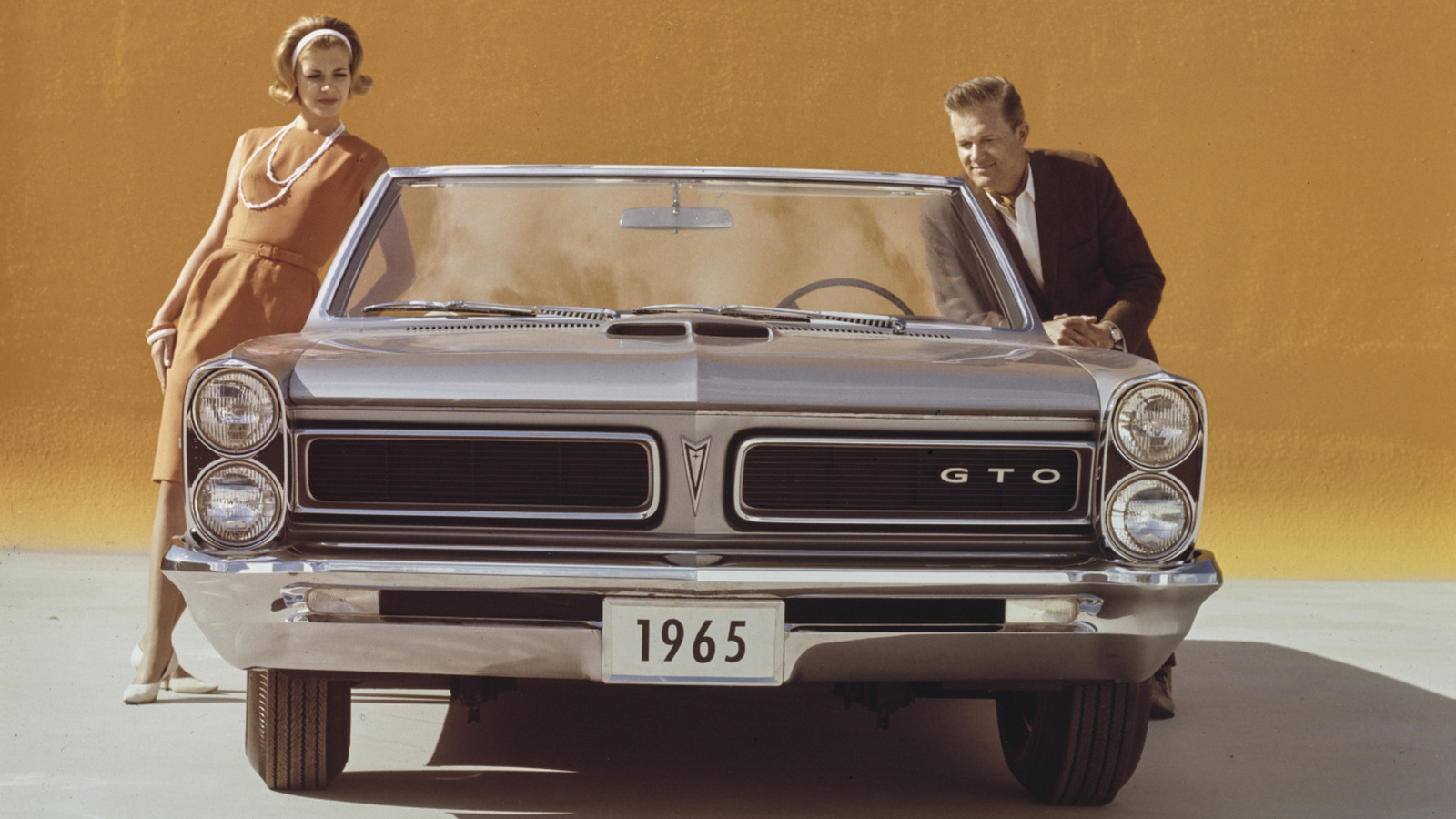 폰티악의 클래식 근육 자동차의 GTO는 무엇을 의미합니까?