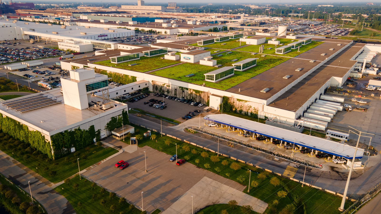 포드 엔진은 어디에 만들어 졌습니까? 여기 그들이 제조 한 모든 국가가 있습니다