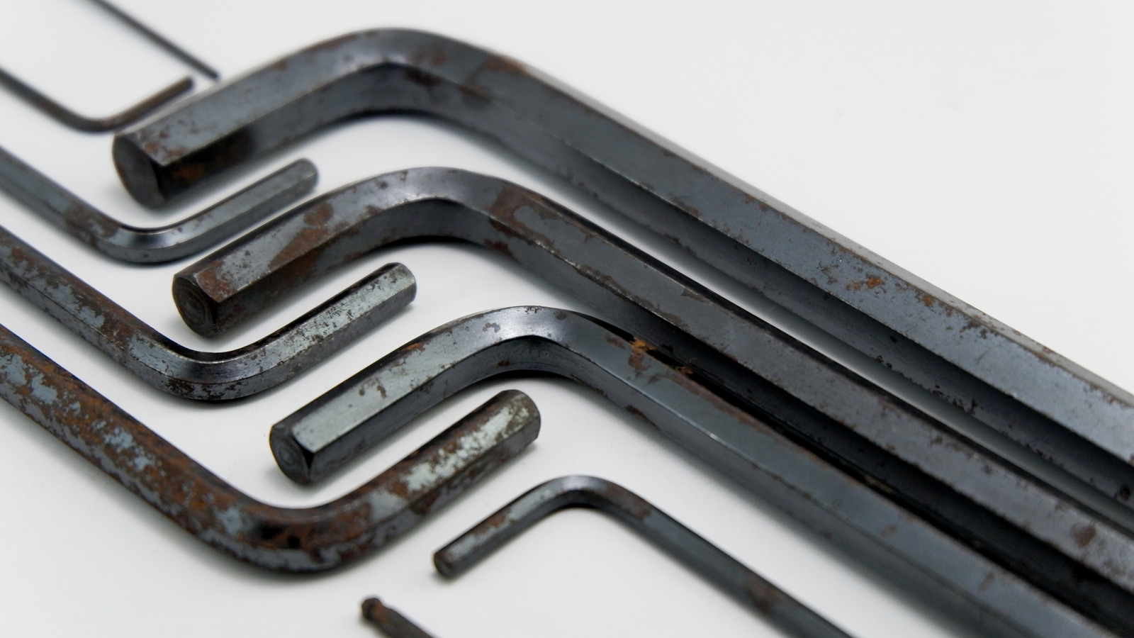 이 거대한 앨런 키를 위해 눈이 준비되지 않았습니다