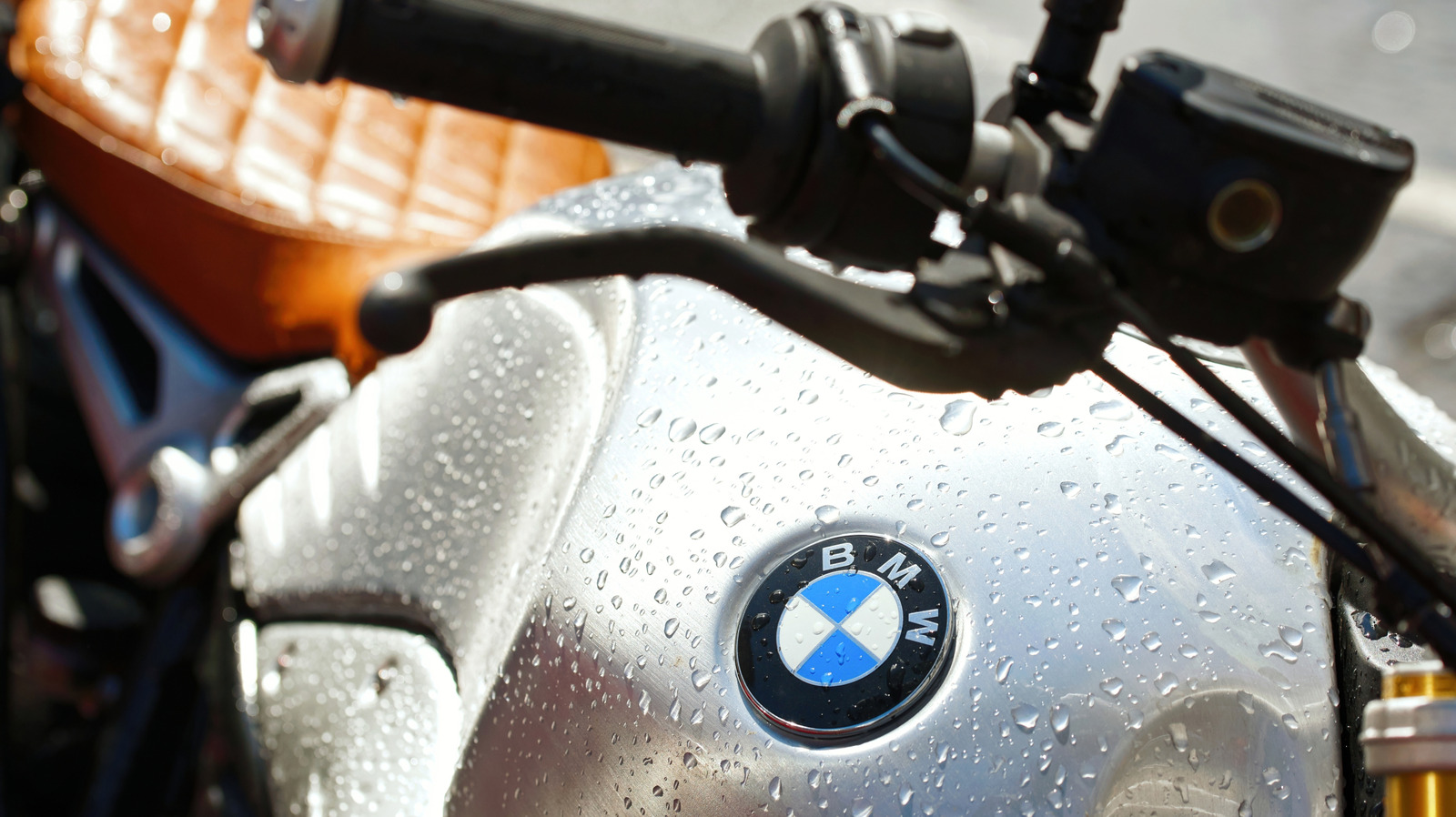 컴백을 해야하는 5 개의 구식 BMW 자전거