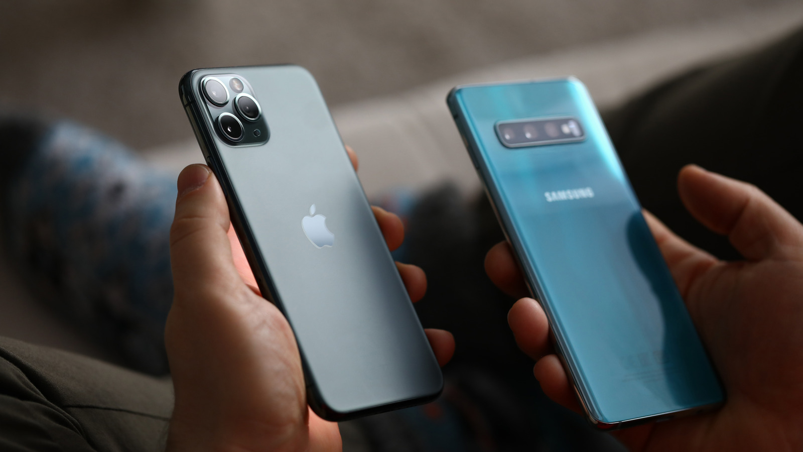다음은 삼성이 제작 한 iPhone 부품입니다