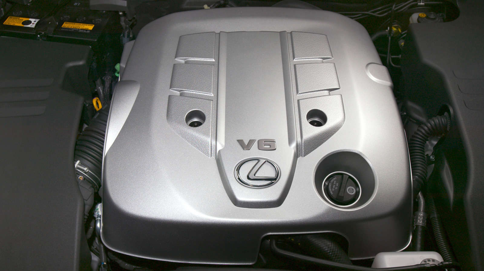 이 엔진이 최악의 렉서스로 간주되는 이유