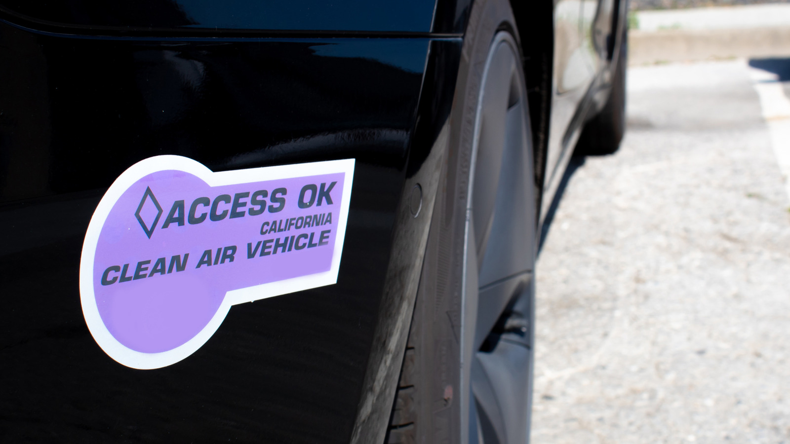 죄송합니다. 솔로 EV 드라이버, 카풀 차선에서 쫓겨 난