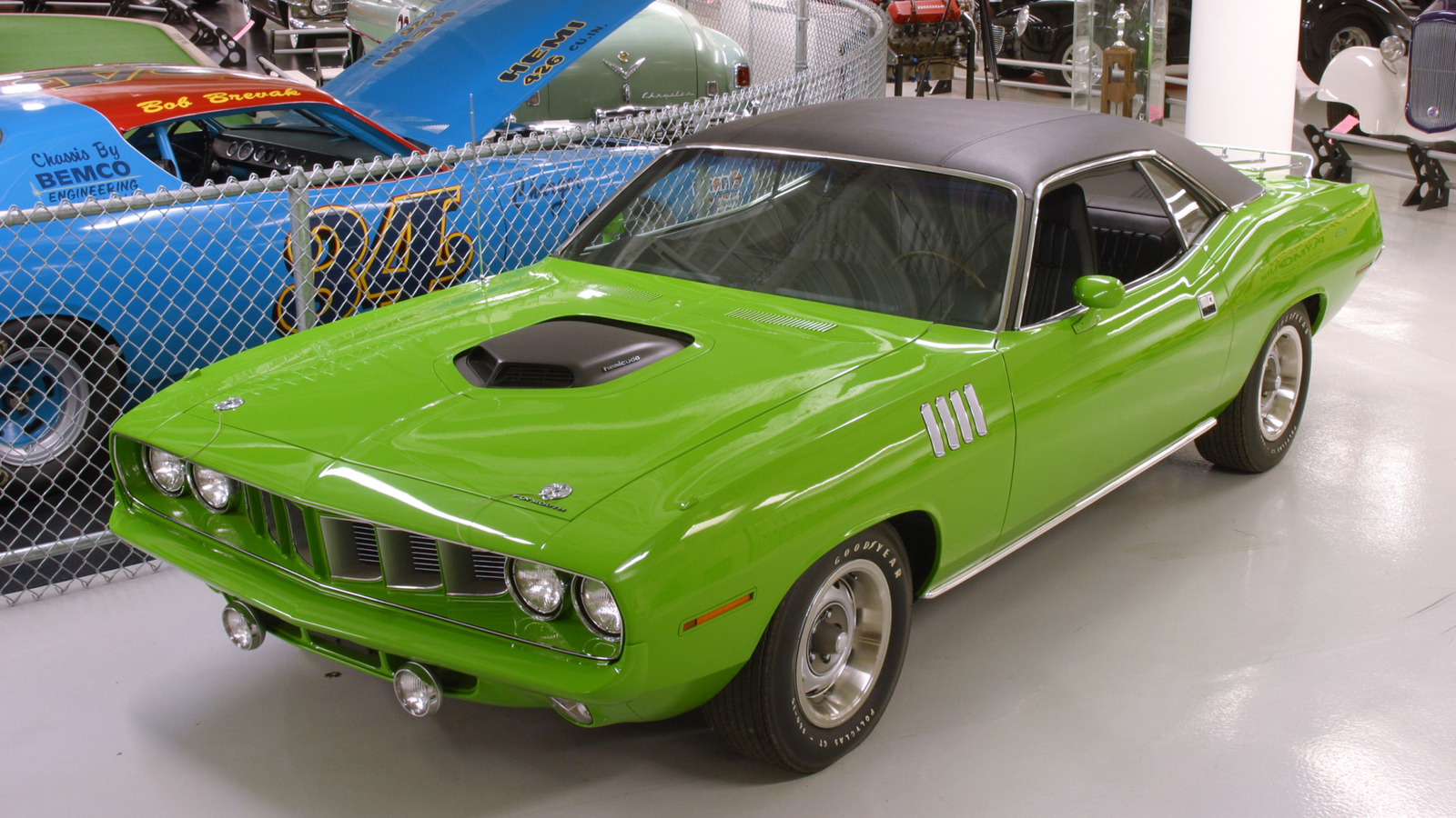 인터넷은 2026 Plymouth Barracuda에 대해 윙윙 거리고 있지만 실제로는 실제입니까?