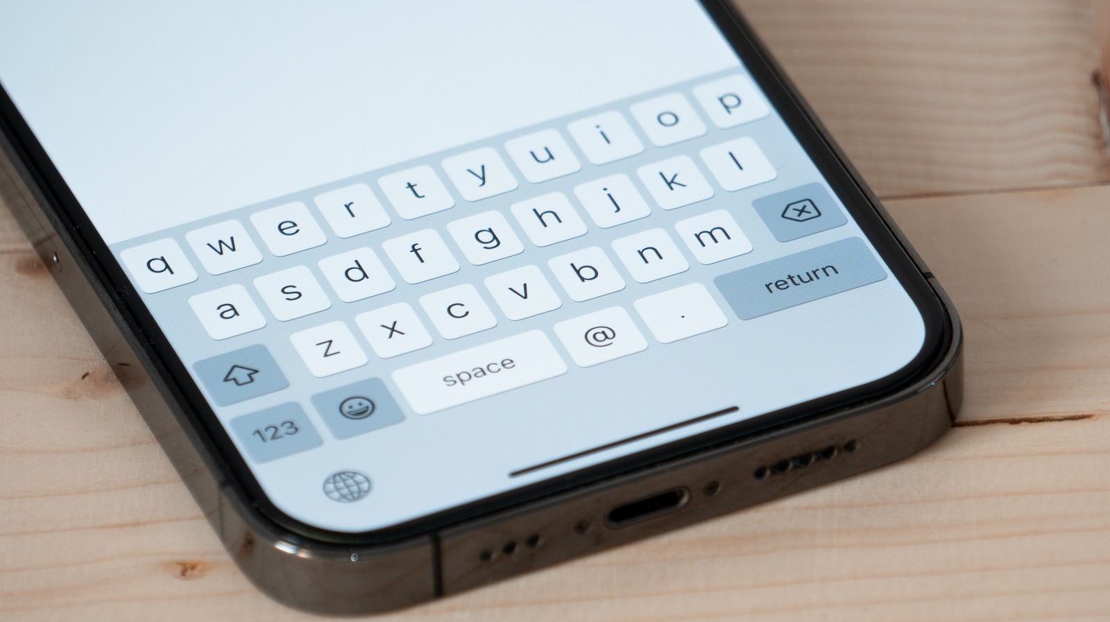 이 iOS 26 버그는 문자 메시지를 방해할 수 있습니다.
