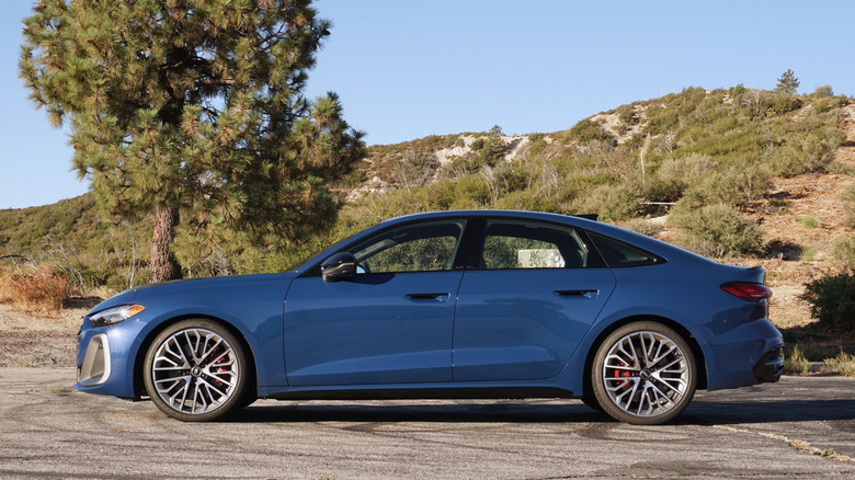 2025 아우디 S5 측면 프로필