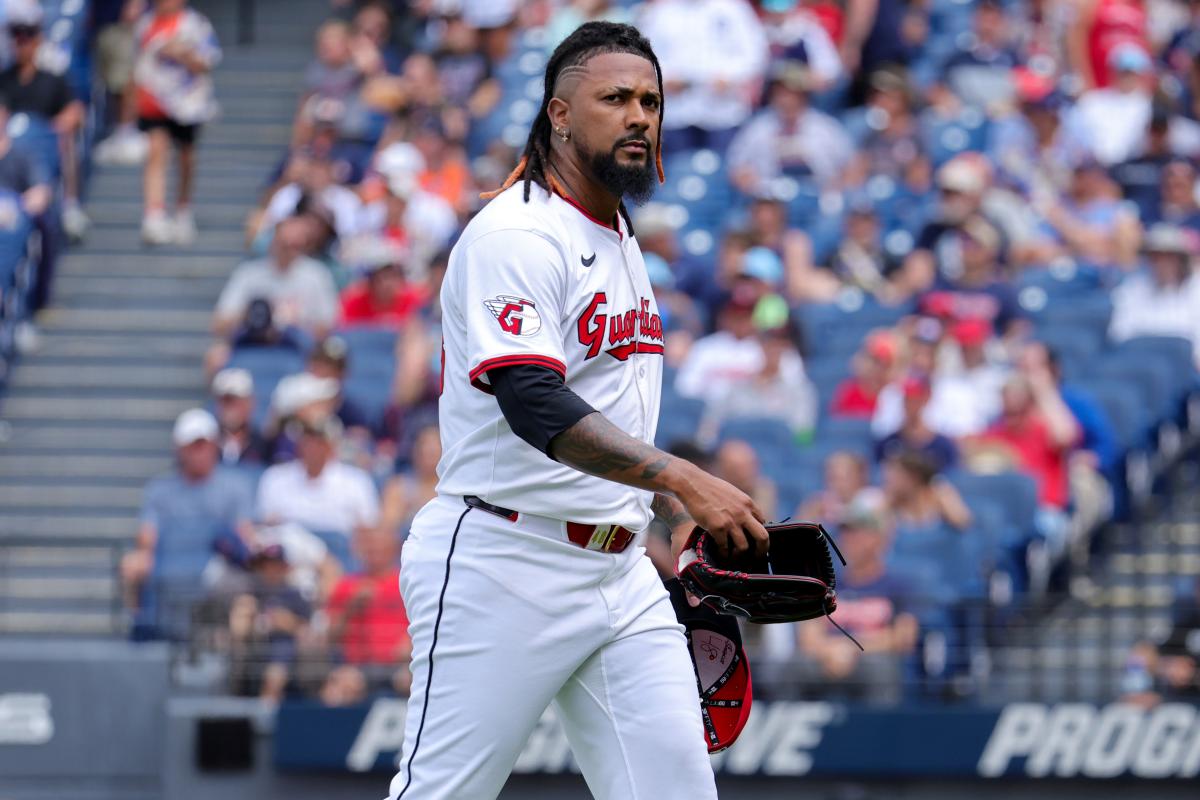 Emmanuel Clase가 자신의 트랙을 더 잘 커버한다면 MLB는 어디에 있을까요?