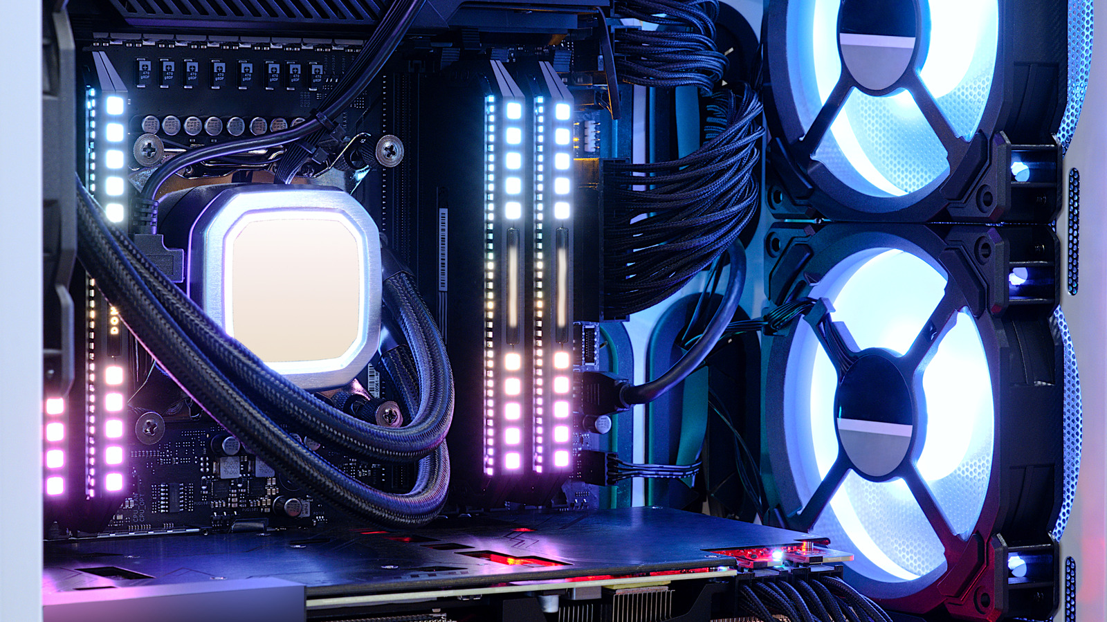 주의하세요: 흡연은 폐뿐만 아니라 CPU에도 손상을 줍니다.