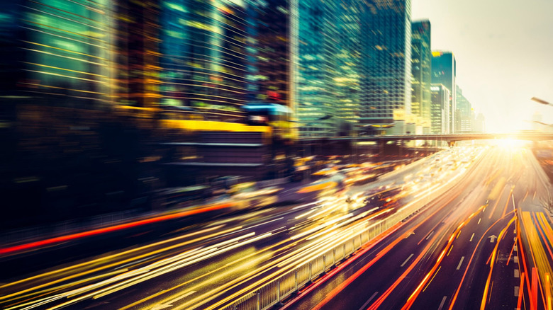 중국 베이징의 밤 교통