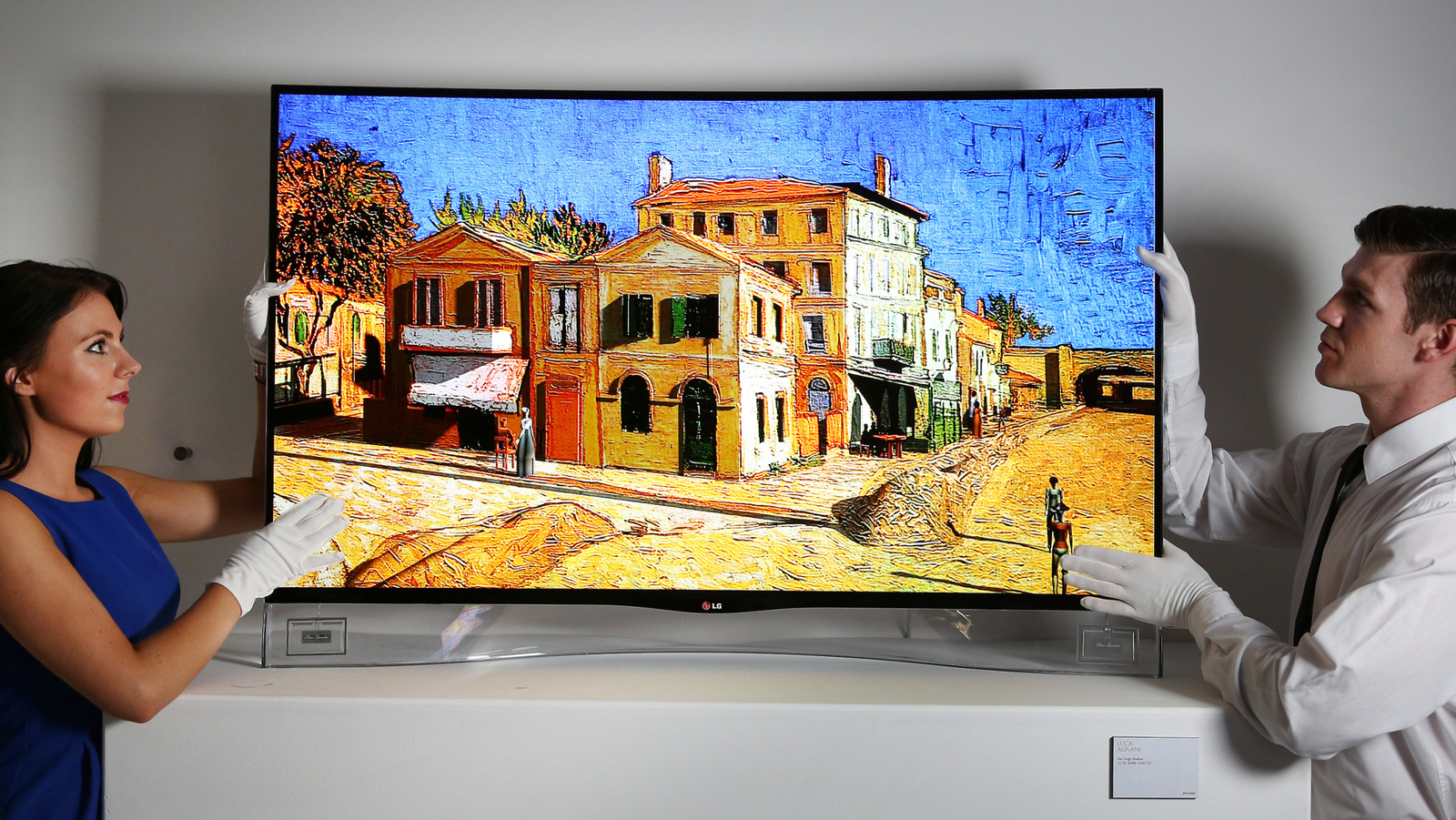 새로운 OLED TV의 지속 시간은 얼마나 됩니까?